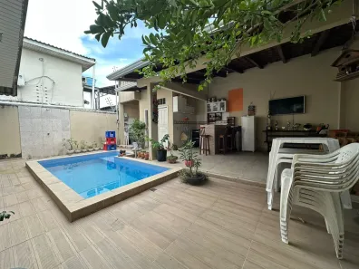 Casa com 3 Quartos à venda, 140m² no Parque 10 de Novembro, Manaus
