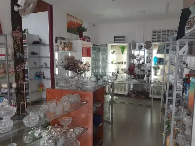 Prédio Comercial com 2 Quartos à venda, 240m² no Centro, Bananal