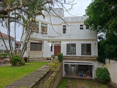 Casa de Condomínio com 3 Quartos para alugar, 247m² no Espírito Santo, Porto Alegre