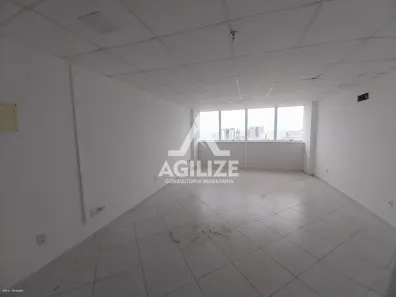 à venda, 30m² no Centro, Macaé