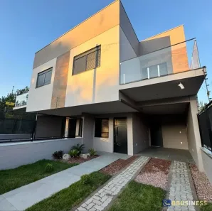 Sobrado com 3 Quartos à venda, 130m² no São Virgílio, Caxias do Sul