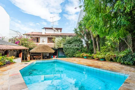 Casa com 3 Quartos à venda, 495m² no Jardim Isabel, Porto Alegre
