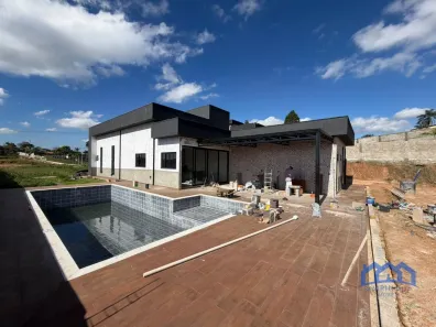 Fazenda/Sítio com 3 Quartos à venda, 1000m² no , Mairinque