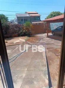 Casa com 3 Quartos à venda, 256m² no Jardim Balneário Meia Ponte, Goiânia