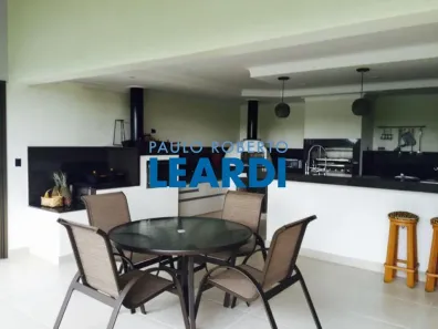 Casa de Condomínio com 3 Quartos à venda, 500m² no Arujázinho I, II e III, Arujá
