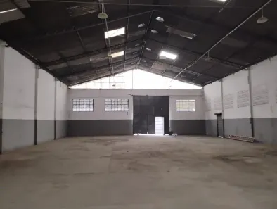 Galpão/Depósito/Armazém para alugar, 700m² no Jardim Presidente Dutra, Guarulhos