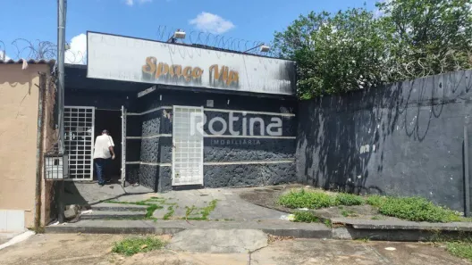 Ponto Comercial para alugar, 100m² no Centro, Uberlândia