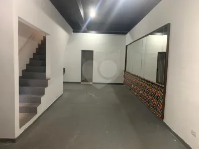 Prédio Comercial para alugar, 180m² no Santana, São Paulo