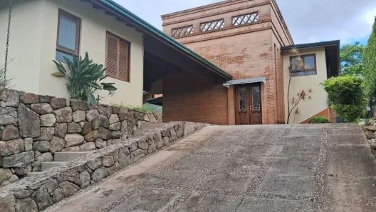 Casa de Condomínio com 4 Quartos para alugar, 280m² no Pousada dos Bandeirantes, Carapicuíba