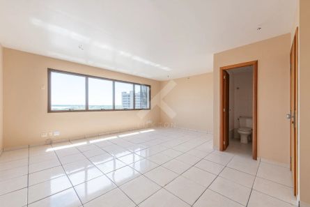 Sala Comercial à venda, 34m² no Centro Histórico, Porto Alegre
