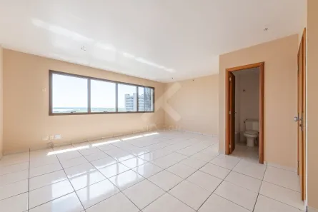 Sala Comercial à venda, 34m² no Centro Histórico, Porto Alegre