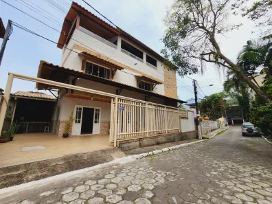 Casa com 4 Quartos à venda, 200m² no Vila Muriqui, Mangaratiba