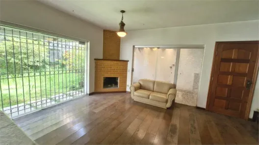 Sobrado com 3 Quartos à venda, 210m² no Cidade São Francisco, São Paulo