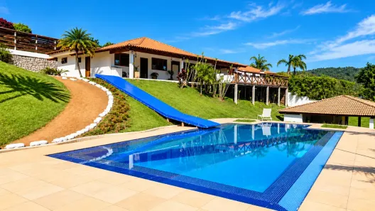 Fazenda/Sítio com 5 Quartos para alugar, 1000m² no Rio Acima, Atibaia