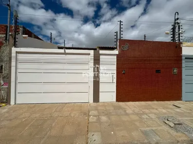 Casa com 3 Quartos à venda, 136m² no Caminho do Sol, Petrolina