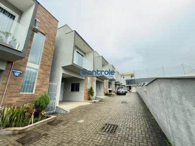 Sobrado com 2 Quartos à venda, 64m² no Forquilhas, São José