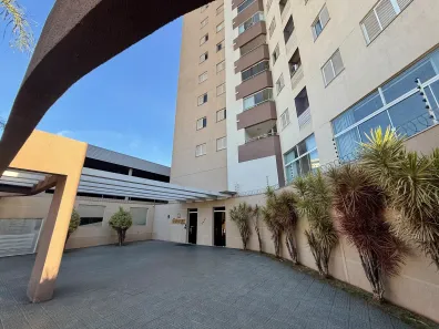 Apartamento com 3 Quartos para alugar, 80m² no Vila Bosque, Maringá