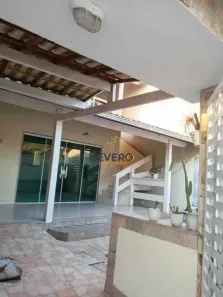 Casa com 2 Quartos à venda, 204m² no Rio do Ouro, São Gonçalo