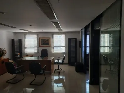 Sala Comercial para alugar, 133m² no Vila Olímpia, São Paulo