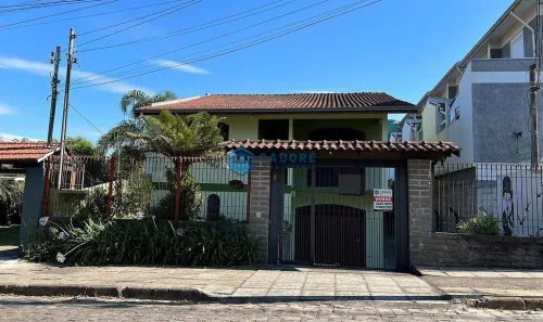 Casa com 4 Quartos à venda, 293m² no Cidade Nova, Caxias do Sul