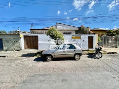 Casa com 3 Quartos para alugar, 120m² no Eldorado, Contagem