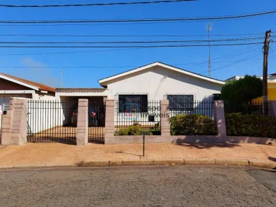 Casa com 2 Quartos à venda, 75m² no Cariobinha, Americana