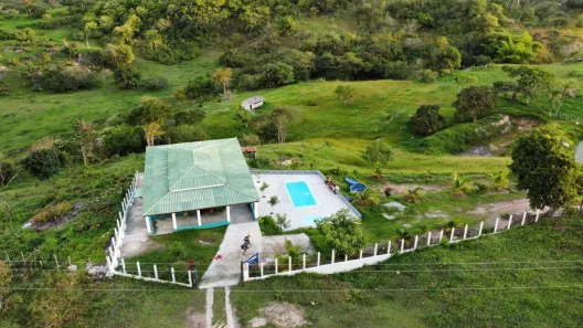 Fazenda/Sítio com 5 Quartos à venda, 14m² no , Bonito