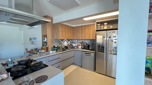 Cobertura com 4 Quartos para alugar, 228m² no Campeche, Florianópolis