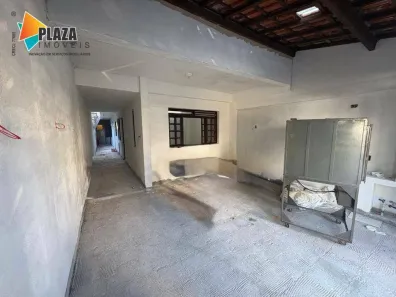Casa com 2 Quartos para alugar, 196m² no Canto do Forte, Praia Grande