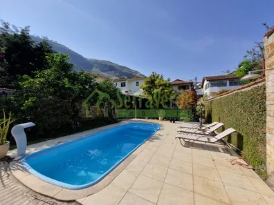 Casa com 4 Quartos à venda, 160m² no Cascatinha, Petrópolis