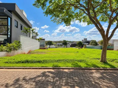 Lote/Terreno à venda, 597m² no Jardins de Monet Residence, Maringá