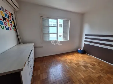 Apartamento com 2 Quartos à venda, 46m² no Santo Antônio, Porto Alegre