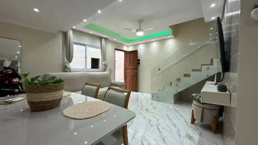 Sobrado com 3 Quartos à venda, 140m² no Jardim Virgínia, Guarujá