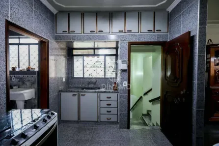 Sobrado com 4 Quartos à venda, 241m² no Jardim Antártica, Ribeirão Preto