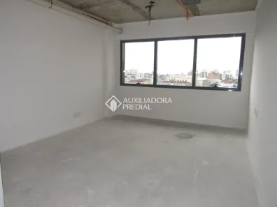 Sala Comercial para alugar, 31m² no Passo da Areia, Porto Alegre