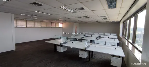 Sala Comercial para alugar, 500m² no Tamboré, Barueri