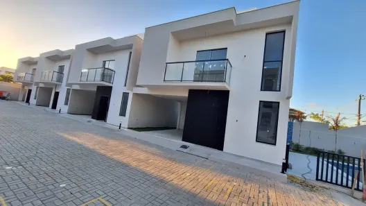 Casa de Condomínio com 3 Quartos à venda, 145m² no Buraquinho, Lauro de Freitas