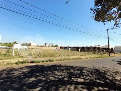 Lote/Terreno à venda, 900m² no Jardim Colina, Uberlândia