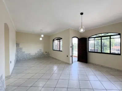 Casa com 3 Quartos à venda, 230m² no Jardim das Vitórias Régias, Valinhos