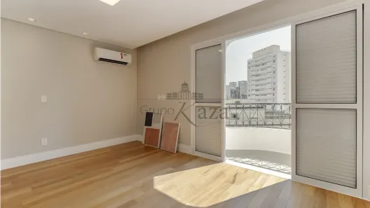 Apartamento com 2 Quartos à venda, 130m² no Vila Nova Conceição, São Paulo