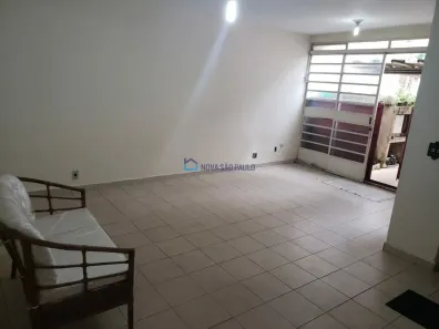 Casa com 3 Quartos à venda, 220m² no Moema, São Paulo