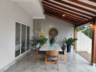 Casa de Condomínio com 3 Quartos à venda, 210m² no Residencial Santa Maria, Valinhos