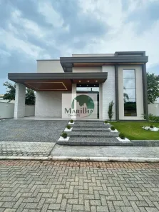 Sobrado com 3 Quartos à venda, 214m² no Ingleses do Rio Vermelho, Florianópolis