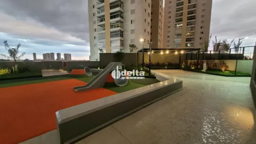 Apartamento com 3 Quartos para alugar, 103m² no Jardim Karaíba, Uberlândia