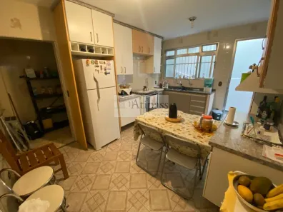 Sobrado com 4 Quartos à venda, 230m² no Campanário, Diadema