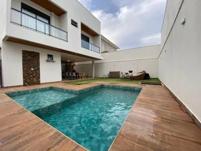 Casa de Condomínio com 5 Quartos à venda, 307m² no Shopping Park, Uberlândia