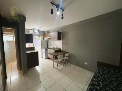 Kitnet com 1 Quarto para alugar, 25m² no Zona 08, Maringá