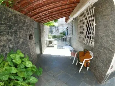 Casa com 4 Quartos à venda, 240m² no Pe Pequeno, Niterói