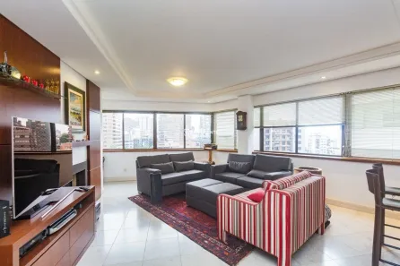 Apartamento com 3 Quartos para alugar, 133m² no Petrópolis, Porto Alegre