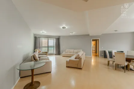 Apartamento com 4 Quartos para alugar, 214m² no Campo Comprido, Curitiba